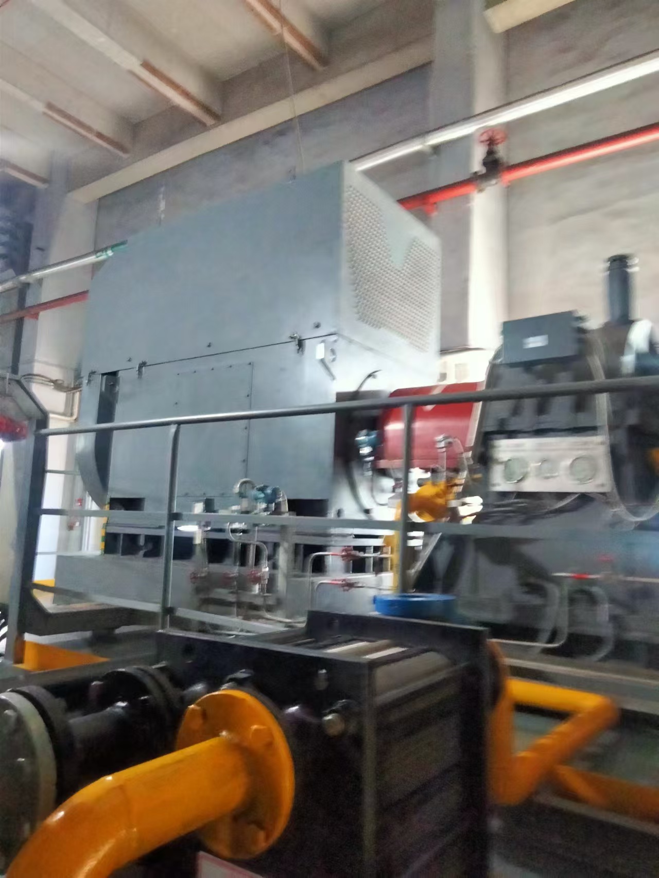 鼠籠式三相異步電動機(jī)在工業(yè)現(xiàn)場的應(yīng)用共性